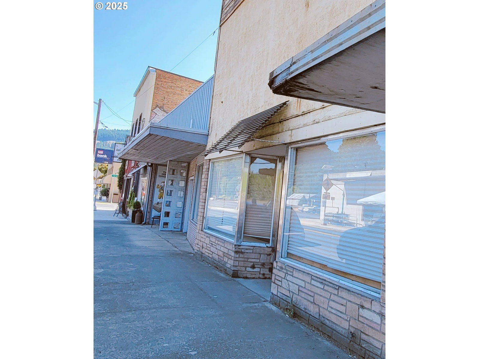 Listing photo 1 of 1