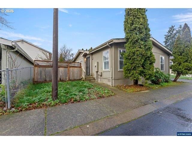 Primary listing photo, 12323 SE HOLGATE BLVD #2, Portland, OR, 97236