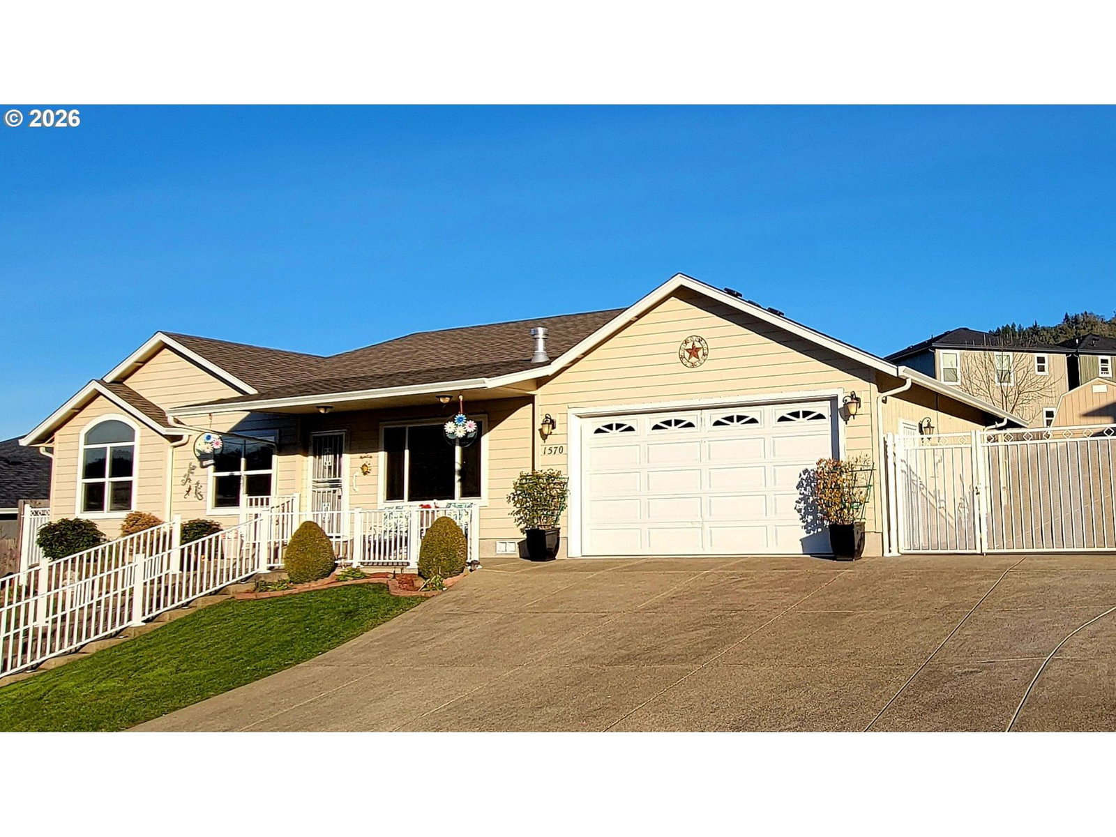 Primary listing photo, 1570 BASIL ST, Roseburg, OR, 97471
