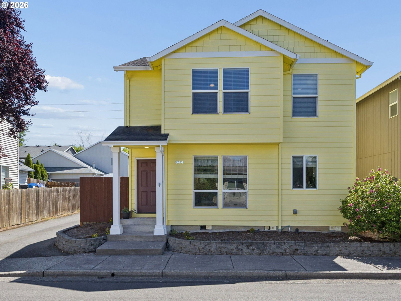 644 SE MYRTLEWOOD PL