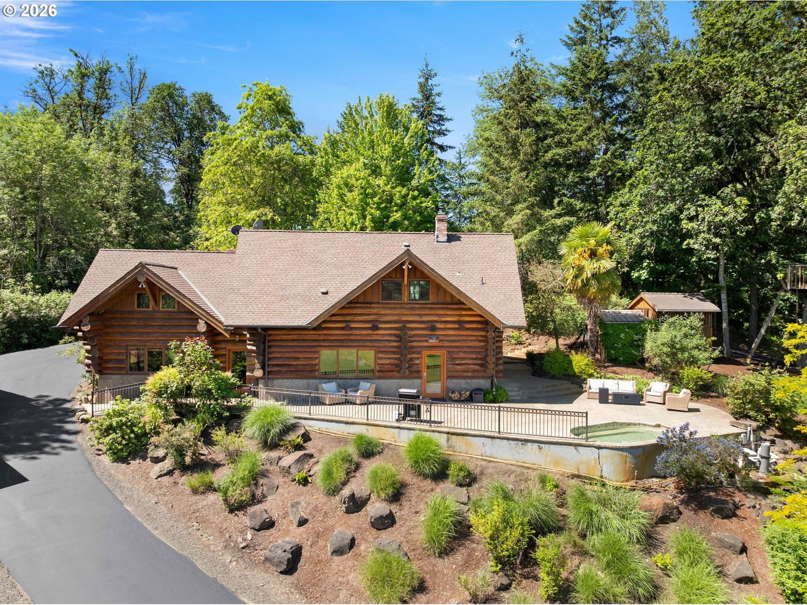 Listing photo 1 of 6