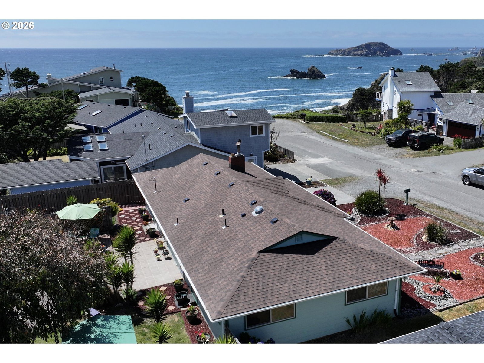 Listing photo 1 of 6
