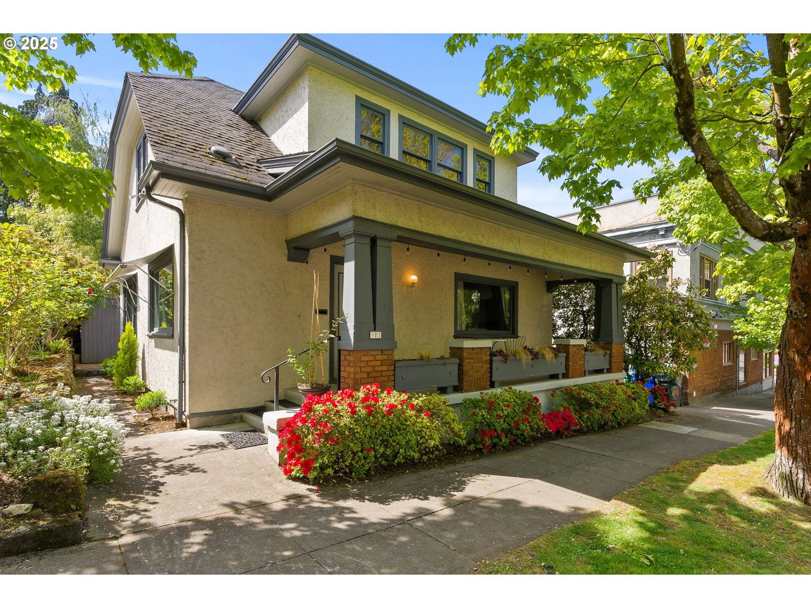 Primary listing photo, 917 SE 25TH AVE, Portland, OR, 97214