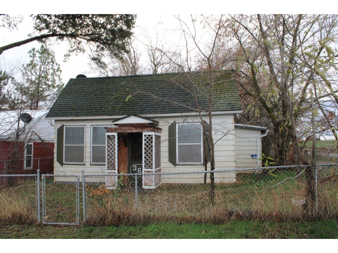 Listing photo 1 of 1