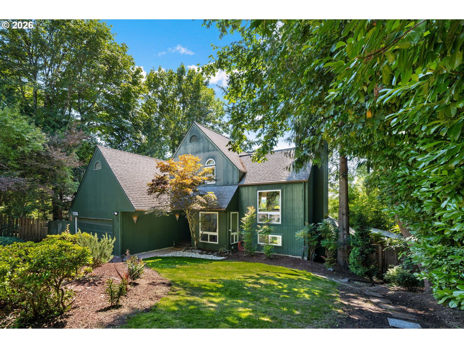Primary listing photo, 8957 SW TERWILLIGER BLVD, Portland, OR, 97219