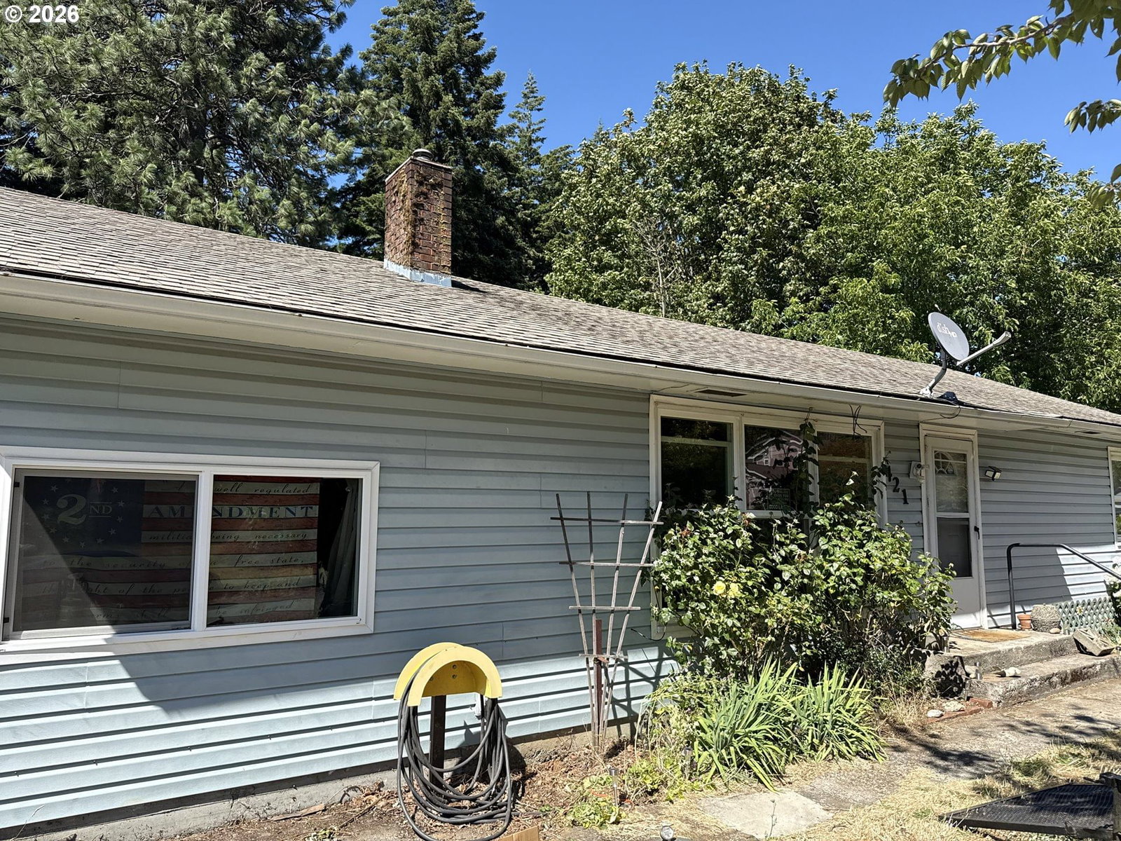 Listing photo 1 of 6
