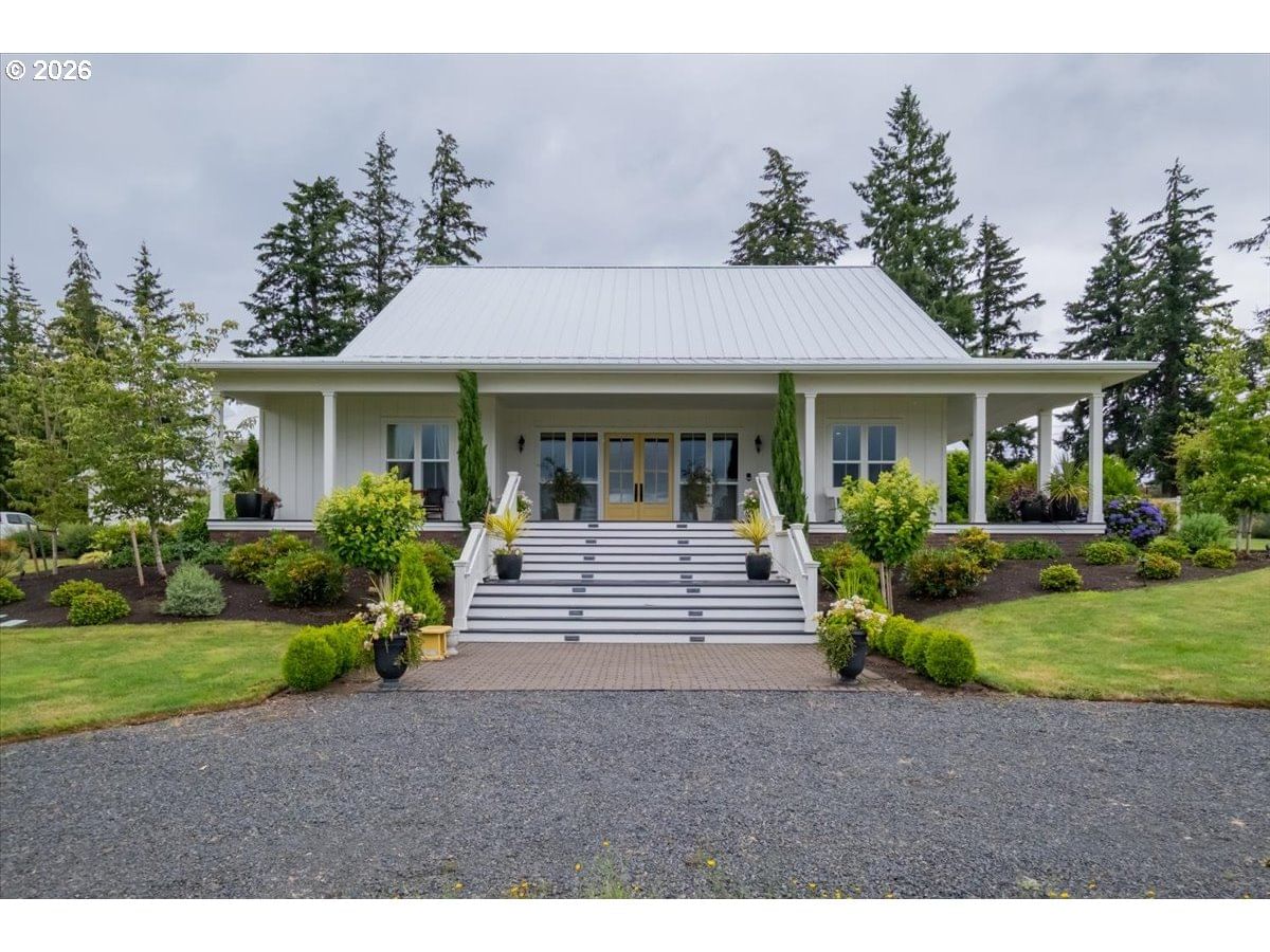 Listing photo 1 of 6