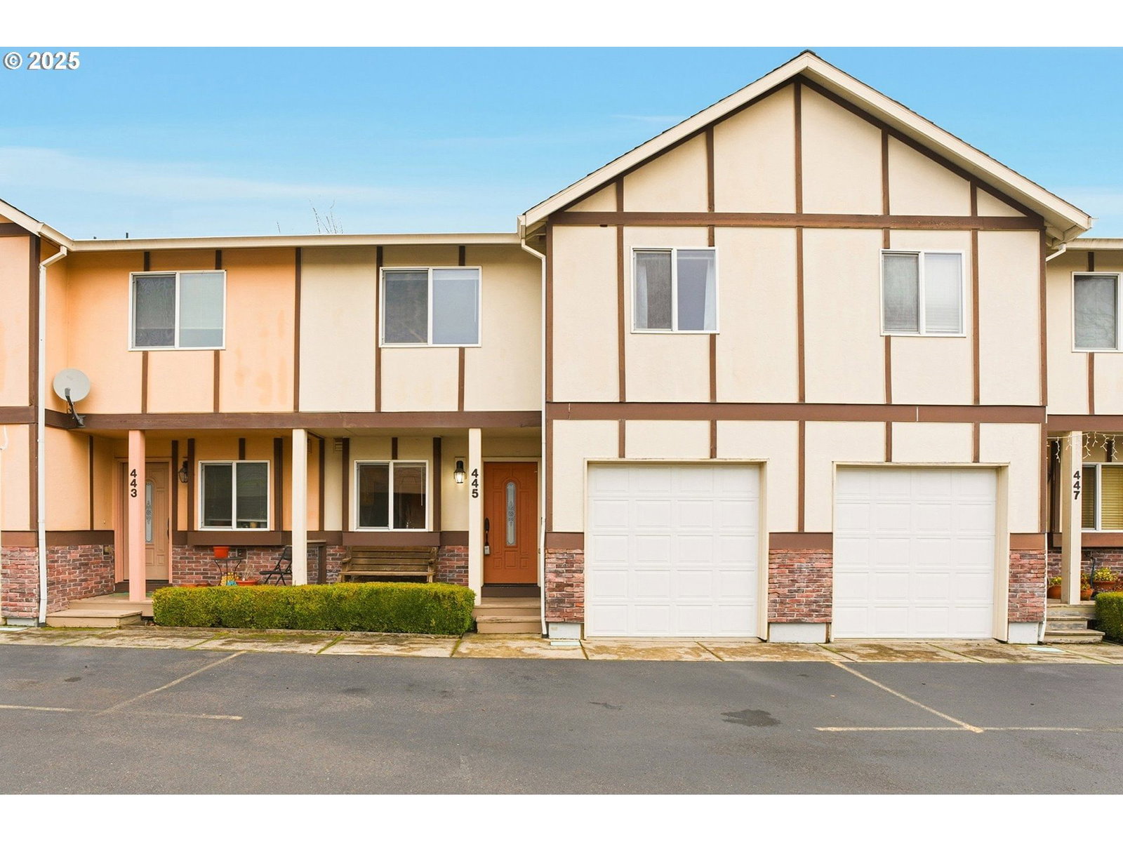 Primary listing photo, 445 HARRIS LN, Oregon City, OR, 97045