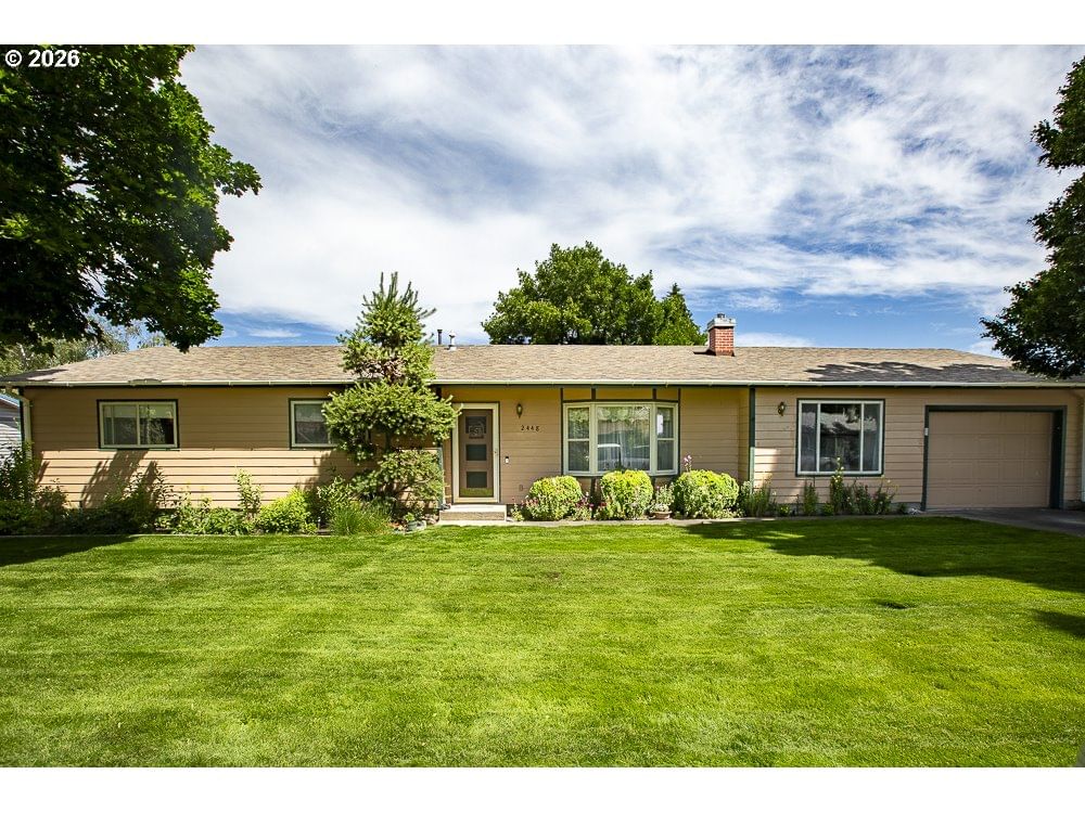 Listing photo 1 of 6
