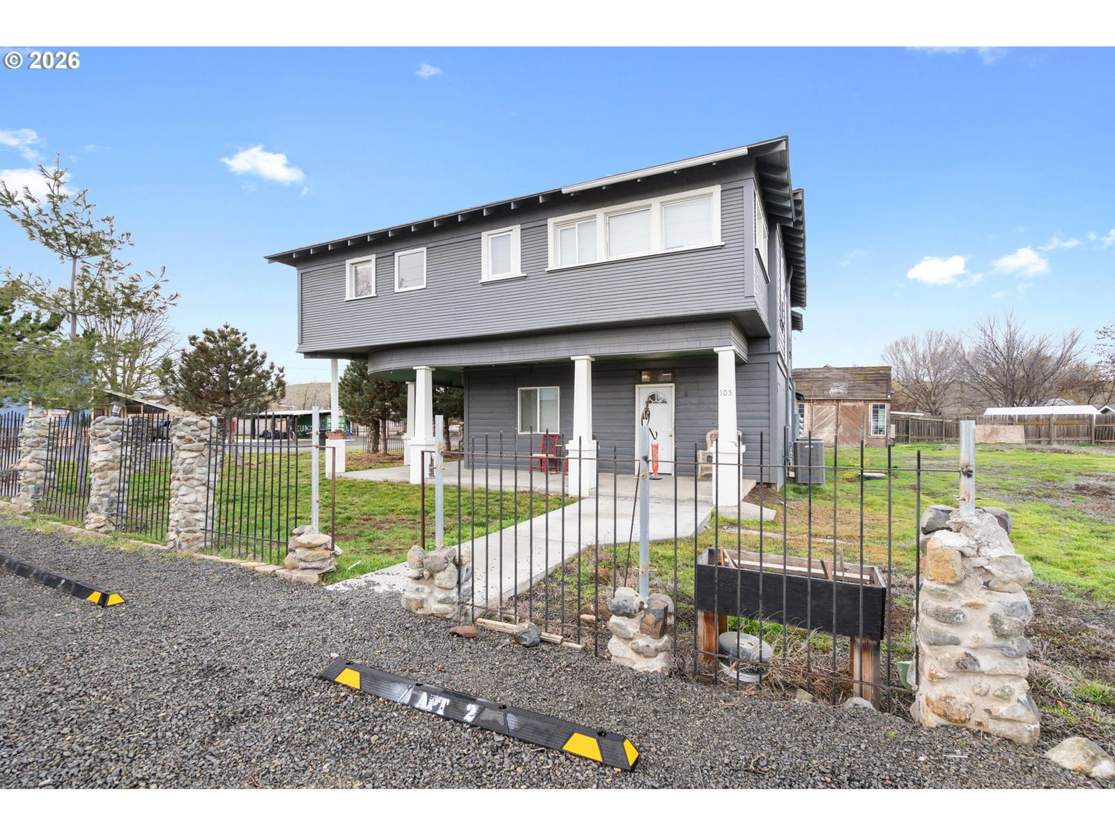 Listing photo 1 of 1