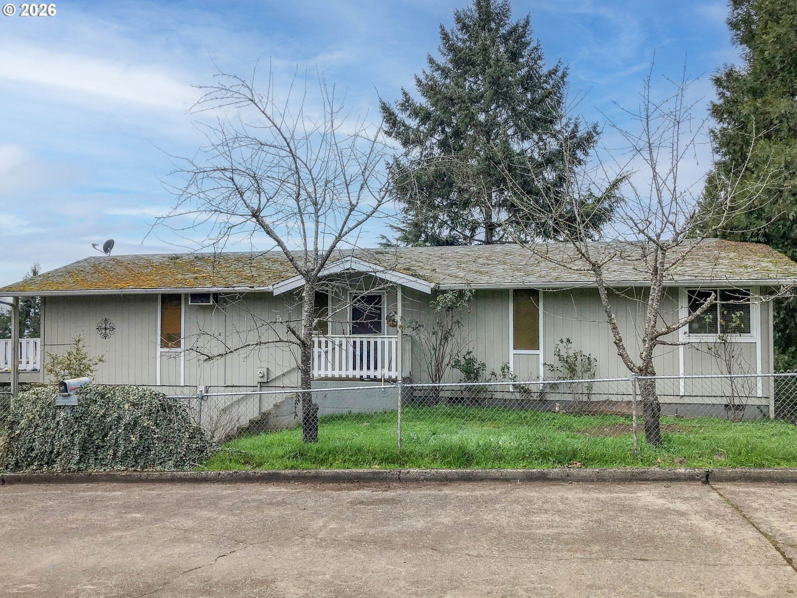 Primary listing photo, 546 NE DENVER ST, Roseburg, OR, 97470