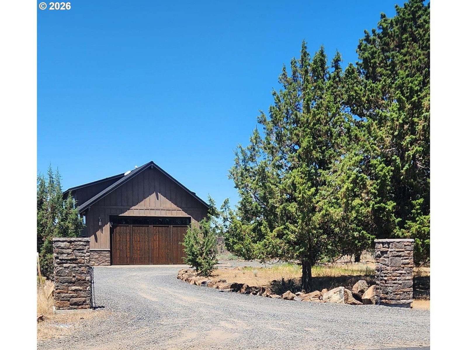 Listing photo 1 of 6