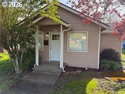 Primary listing photo, 1216 N 1ST AVE, Kelso, WA, 98626