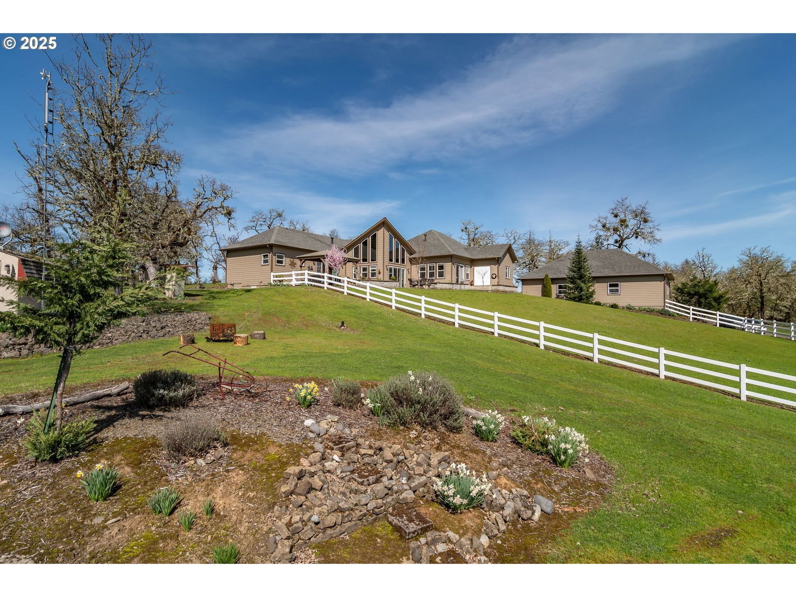Listing photo 1 of 1