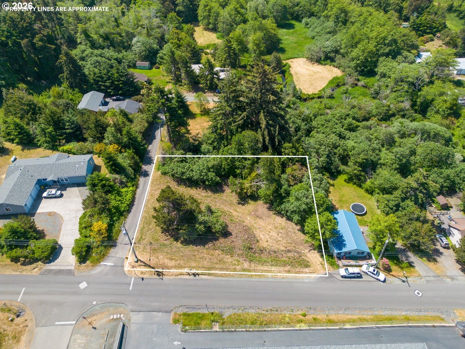 Listing photo 1 of 6