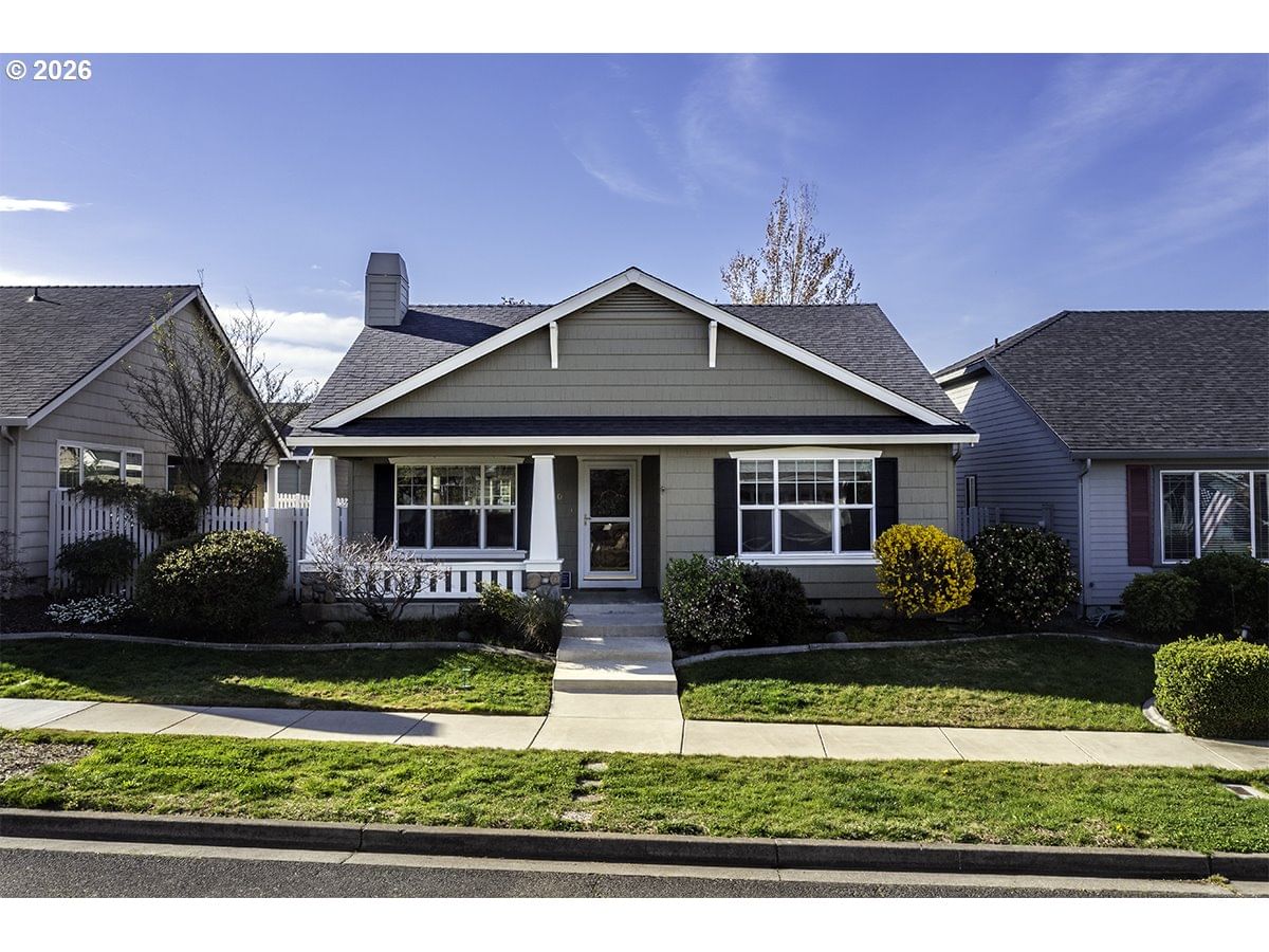 Listing photo 1 of 6