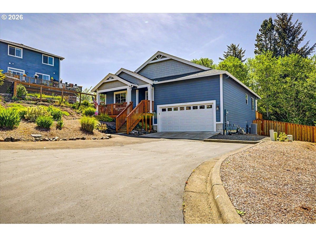 Listing photo 1 of 6