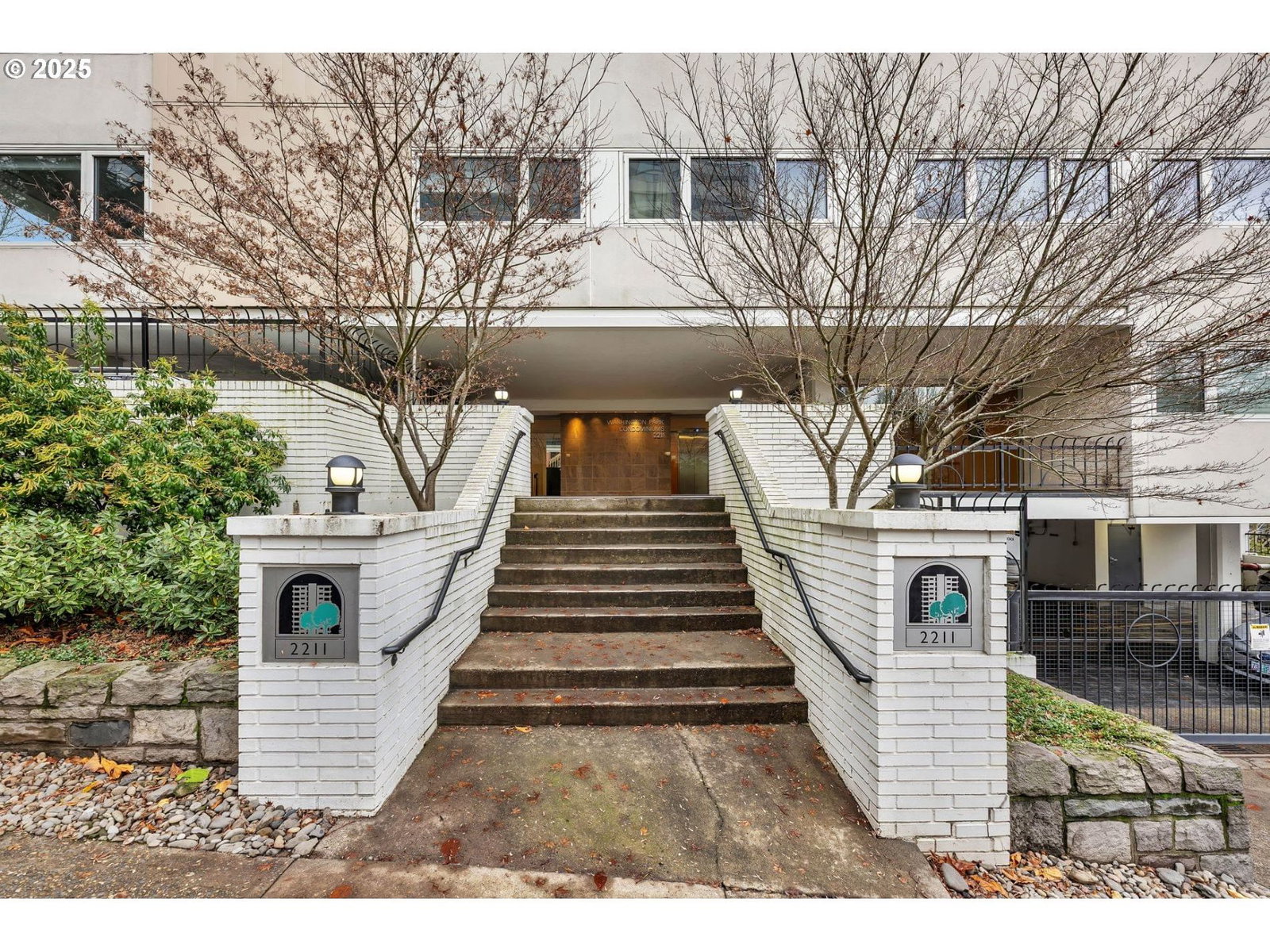 Primary listing photo, 2211 SW PARK PL #403, Portland, OR, 97205