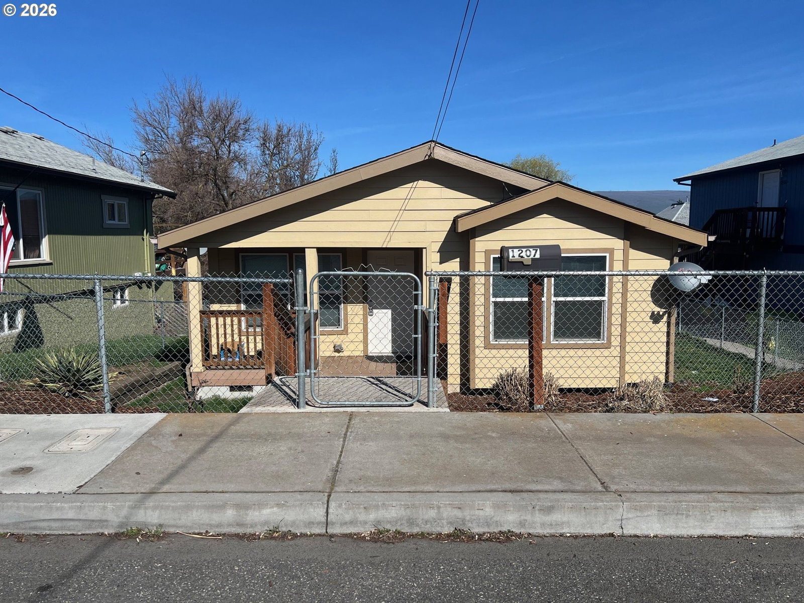 Listing photo 1 of 6
