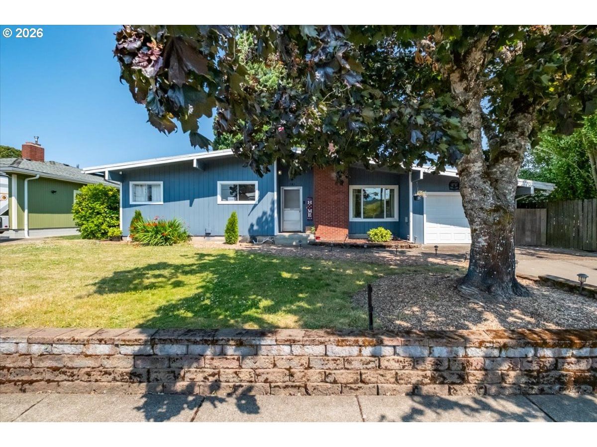 Listing photo 1 of 6