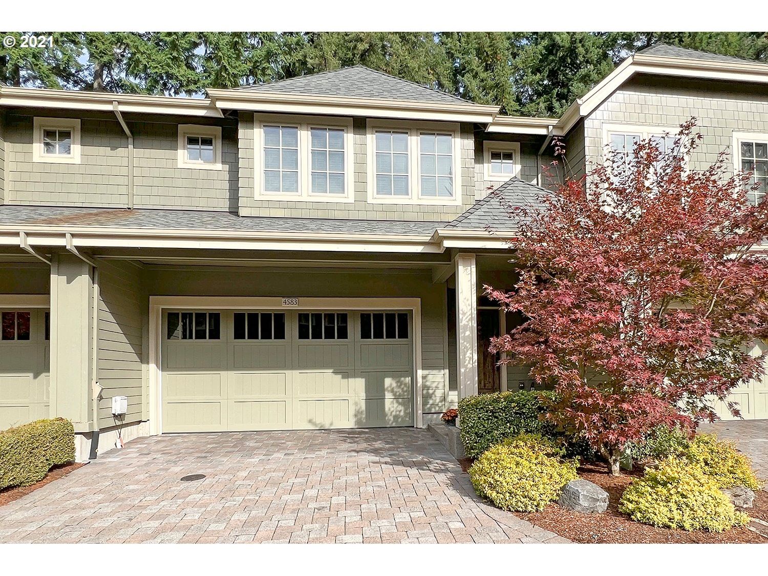 4583 TRILLIUM WOODS