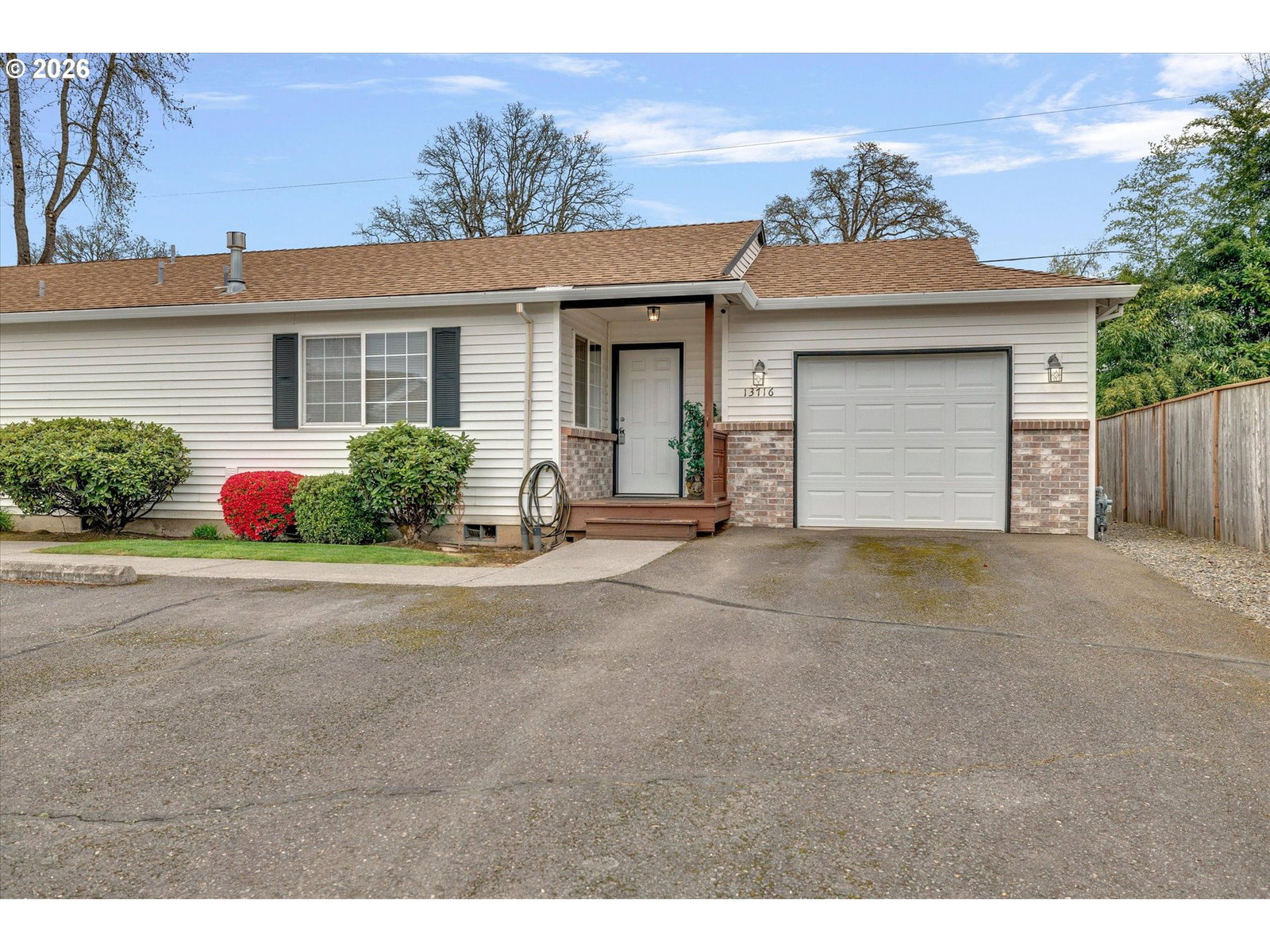 Primary listing photo, 13716 SE LINDEN LN #1, Milwaukie, OR, 97222