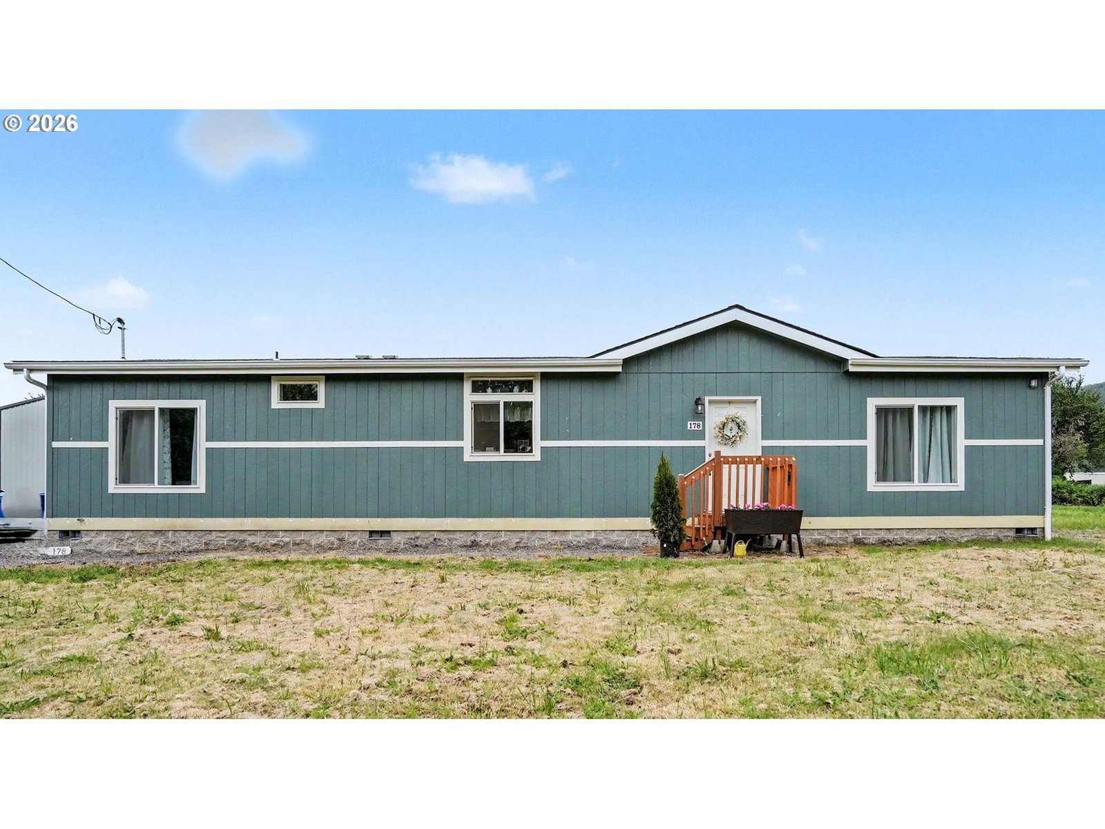 Listing photo 1 of 6