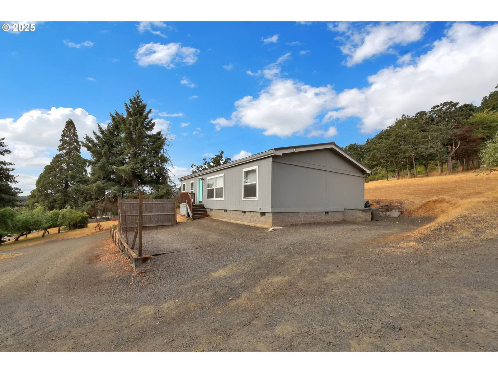 Listing photo 1 of 1