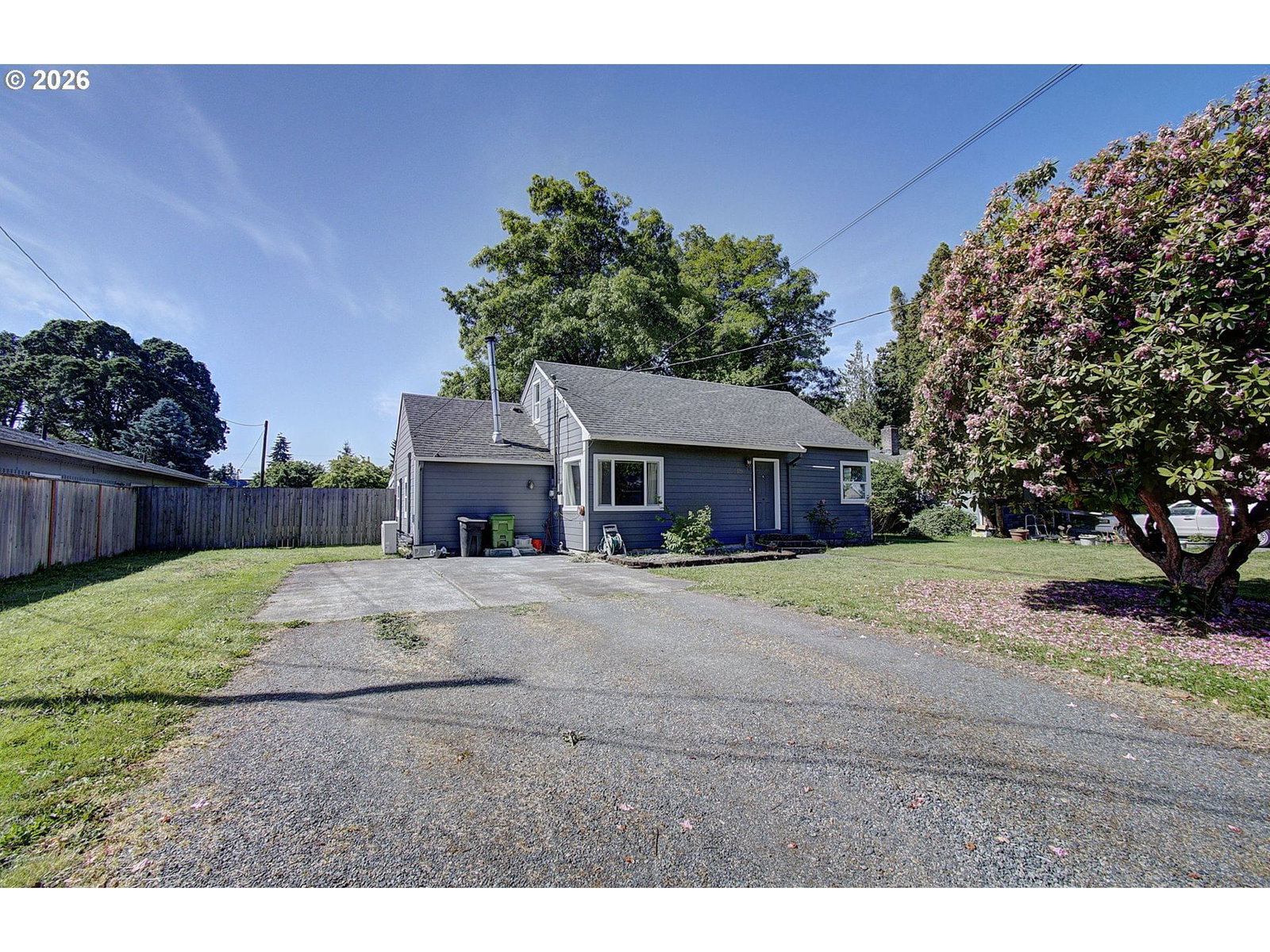 Listing photo 1 of 6