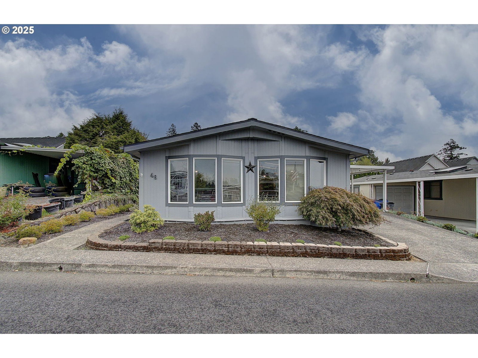 Listing photo 1 of 1