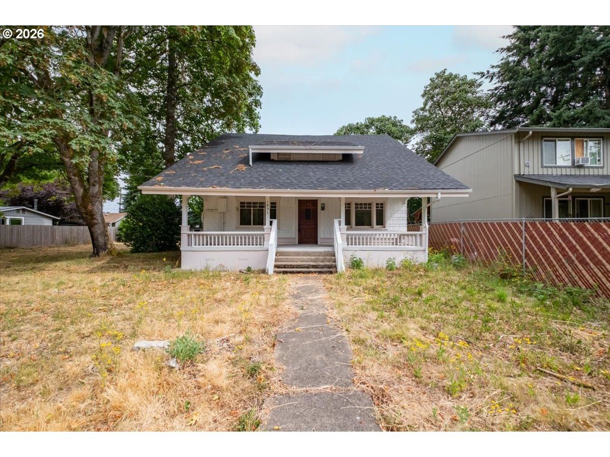 Listing photo 1 of 6