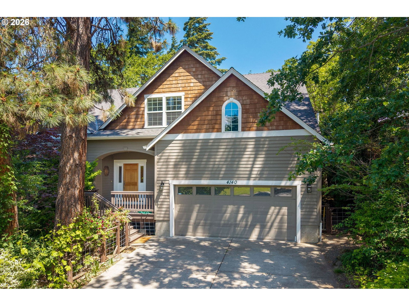 Listing photo 1 of 6