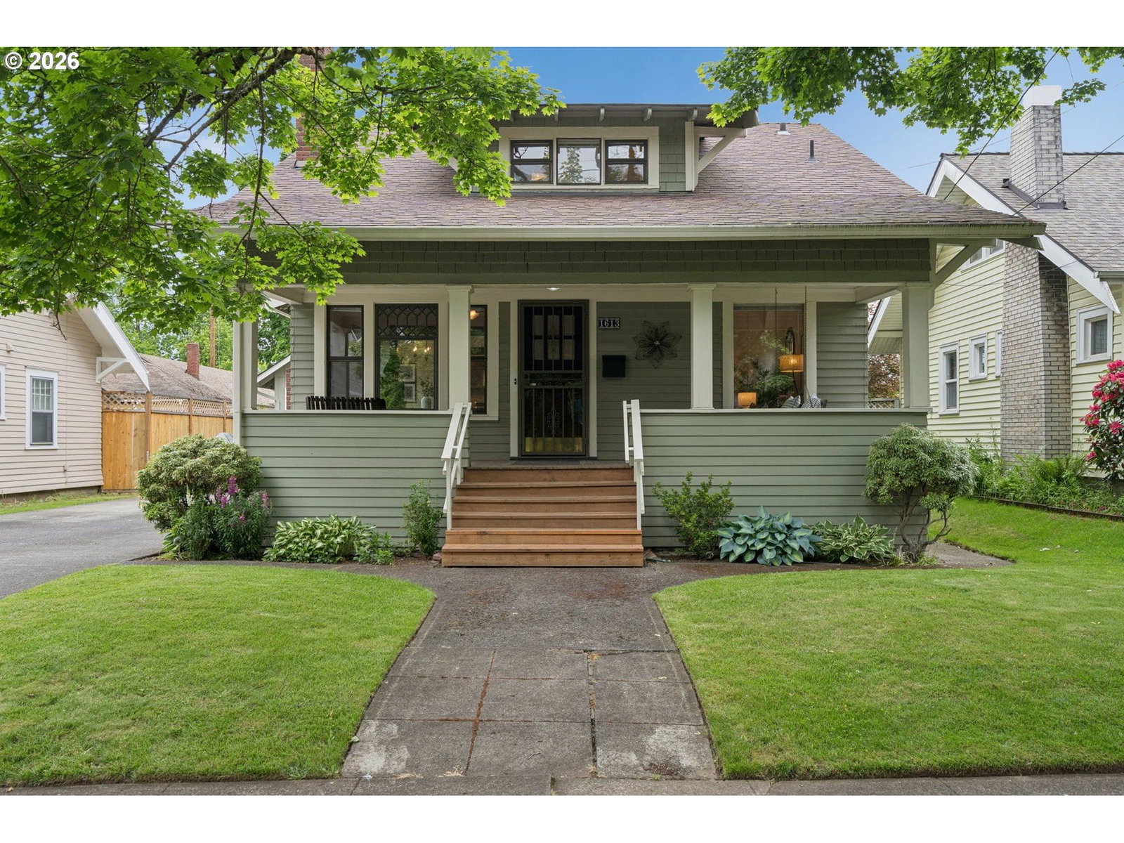 1613 N Willamette BLVD