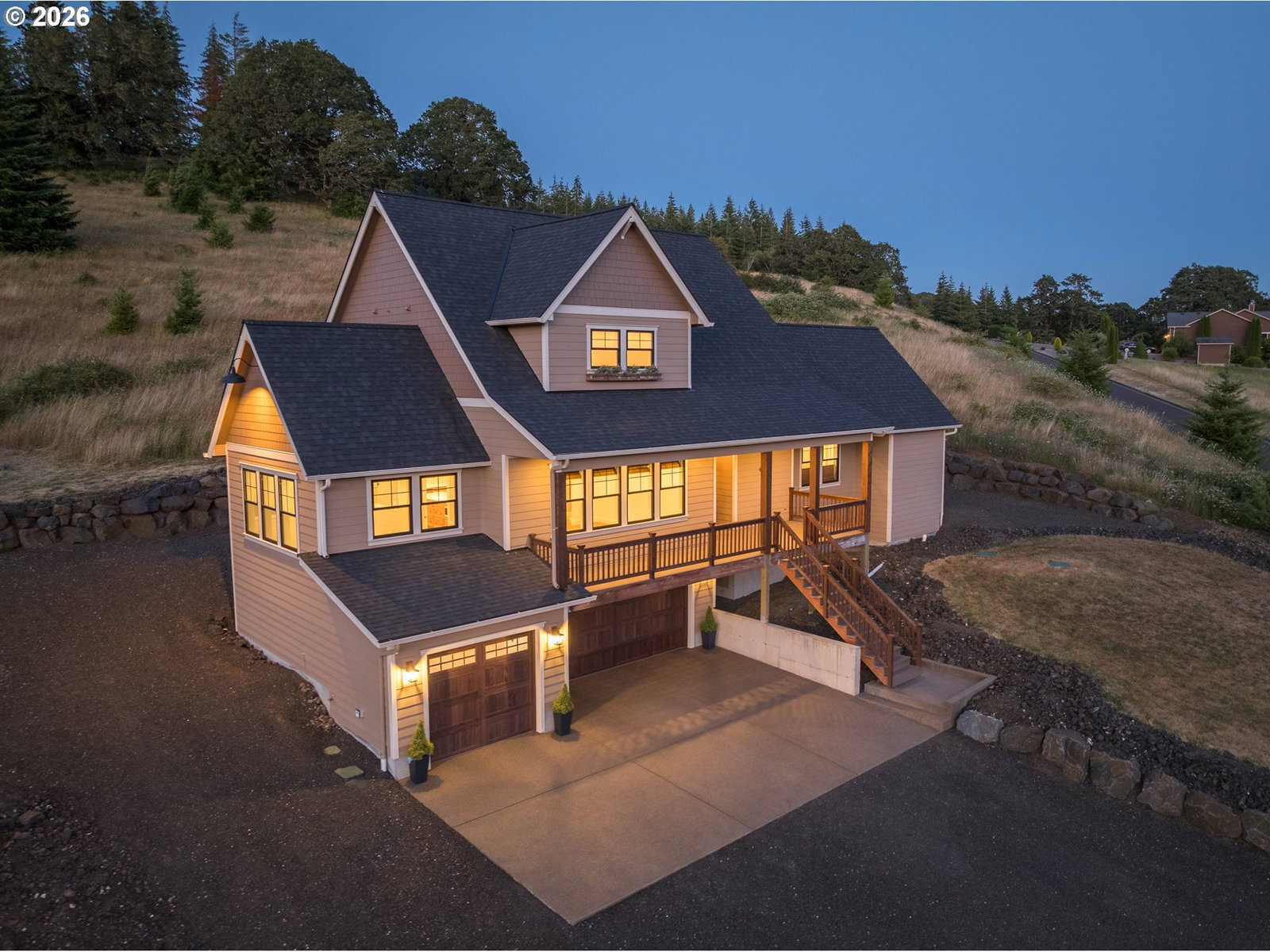 Listing photo 1 of 6