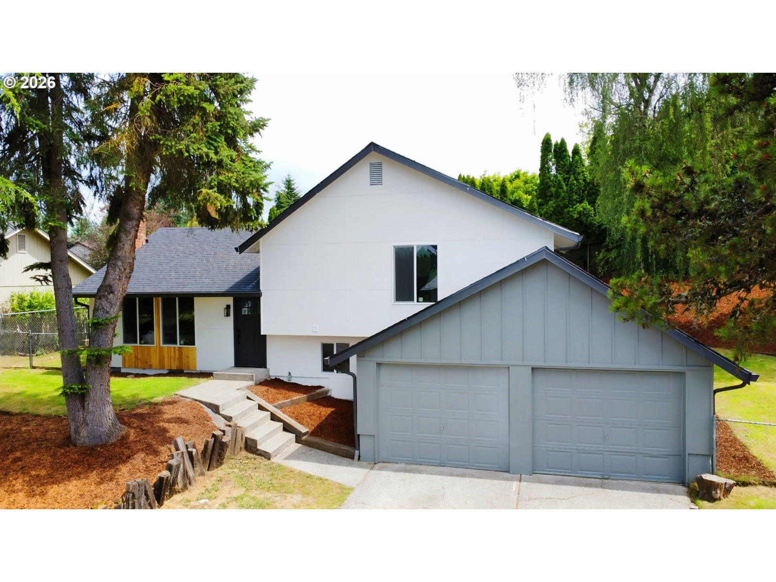 Listing photo 1 of 6