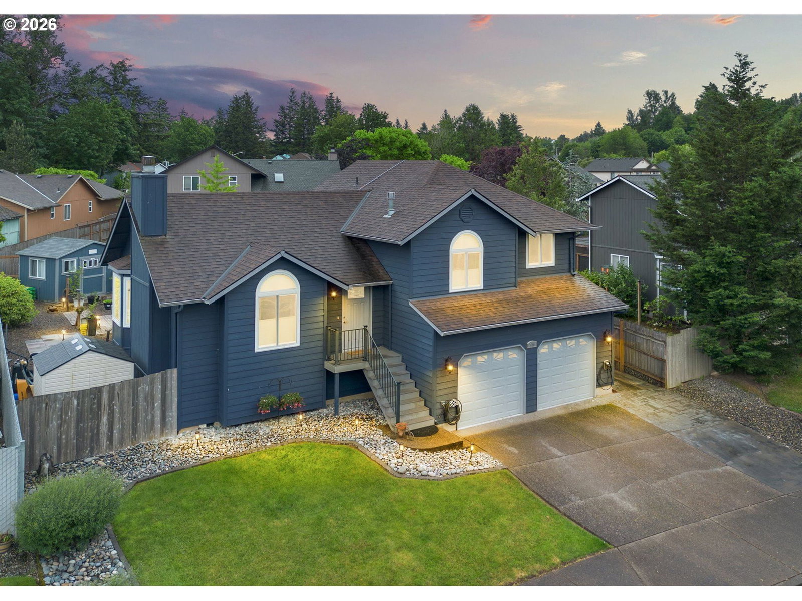 748 SE 10TH ST