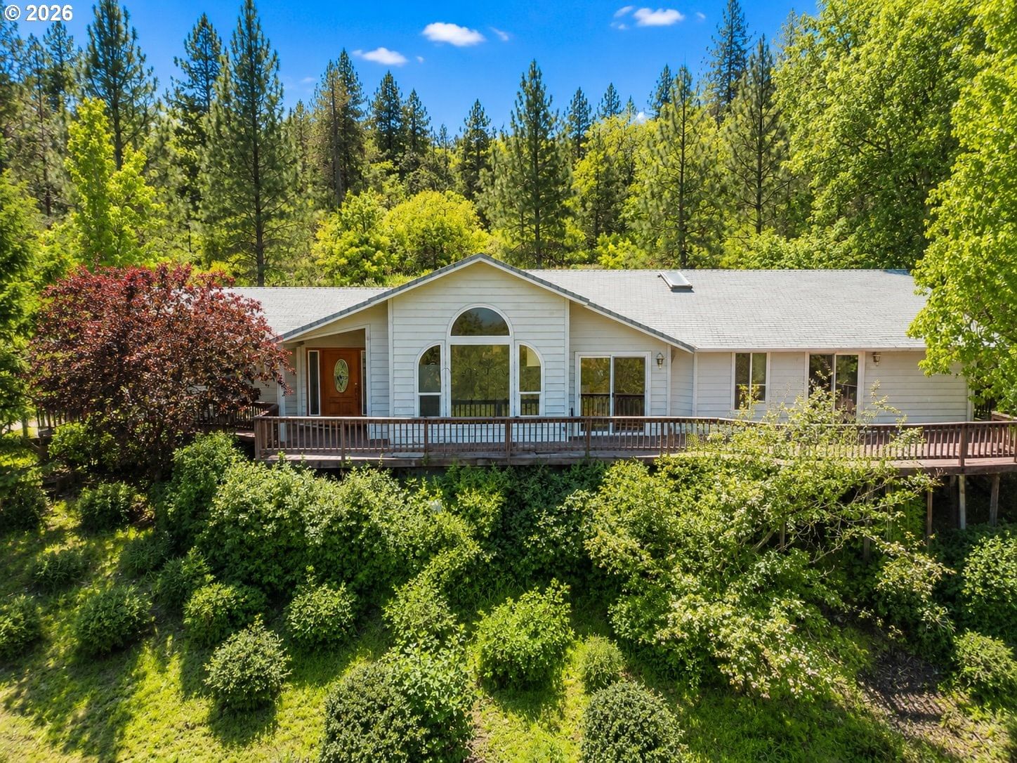 Listing photo 1 of 6