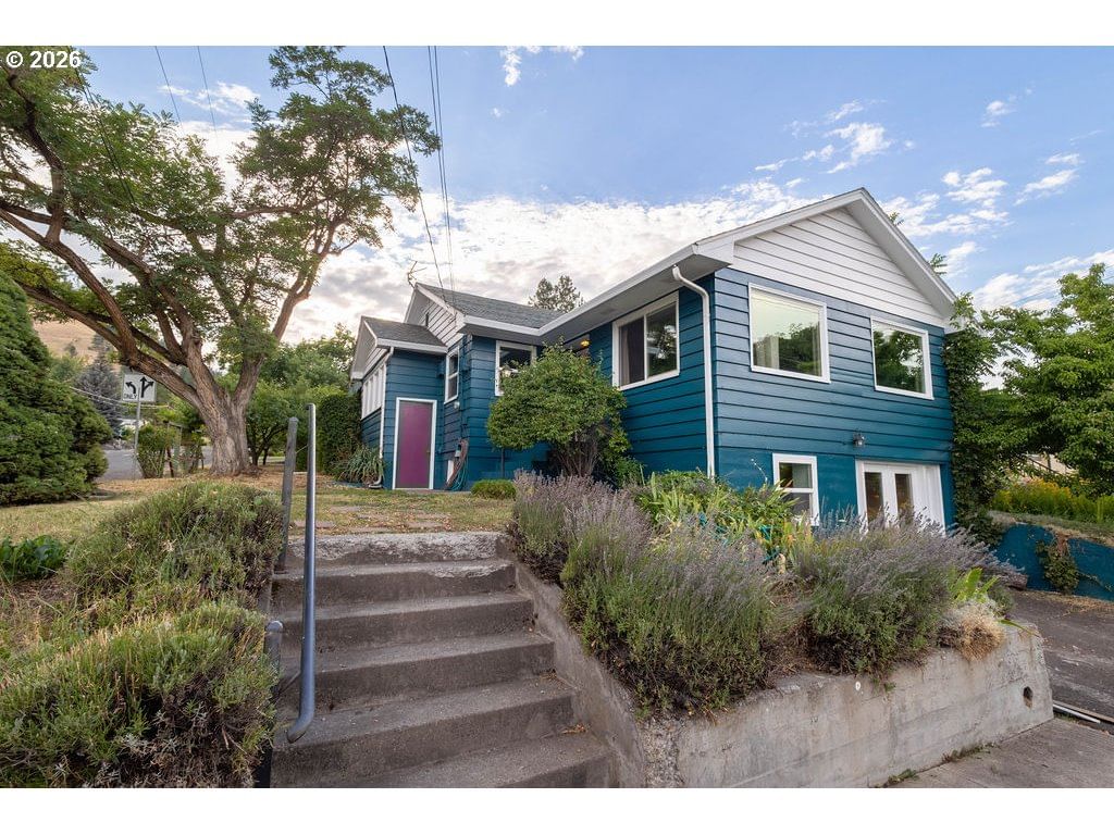 Listing photo 1 of 6