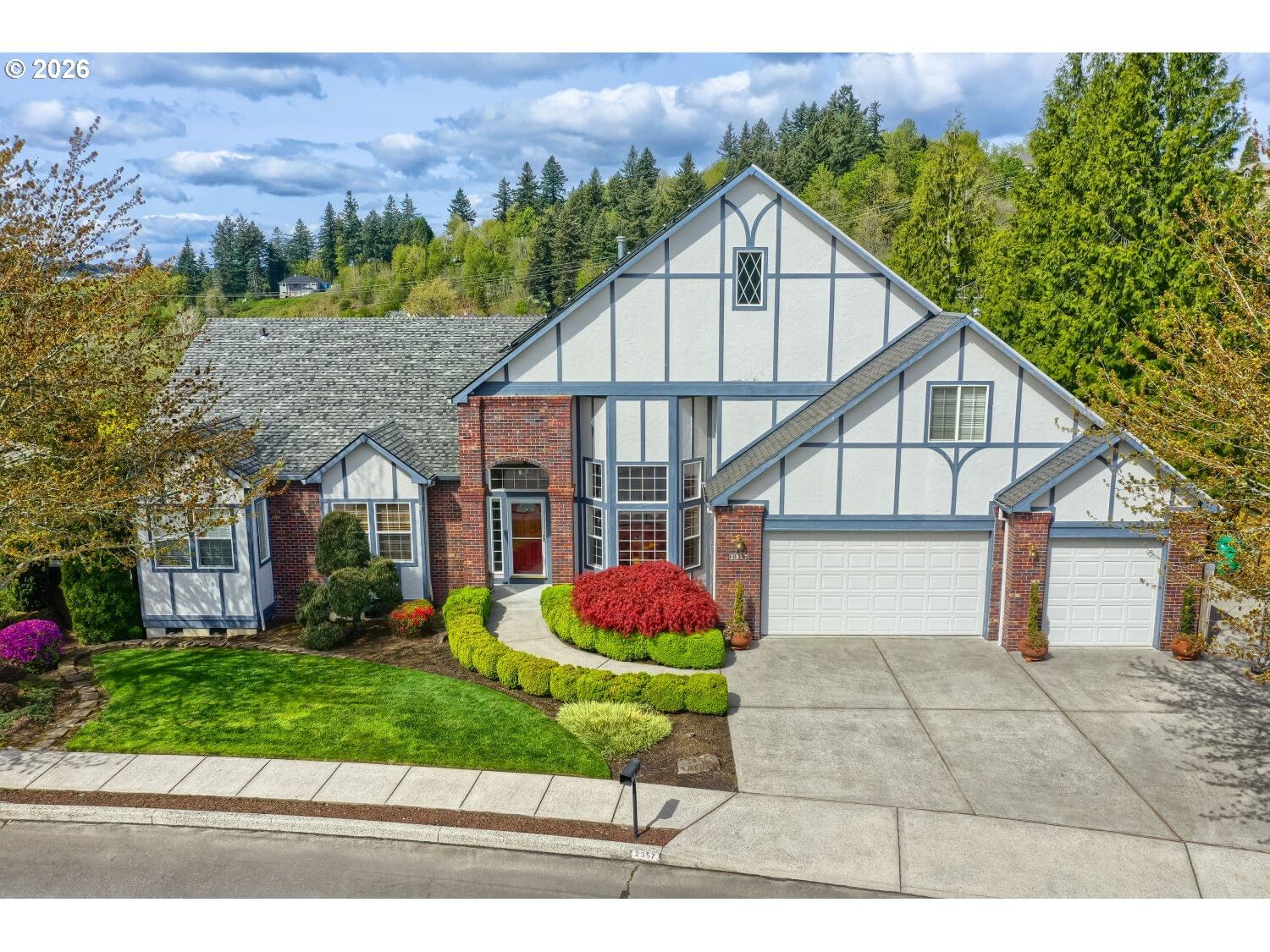 2357 SW LINNEMAN DR