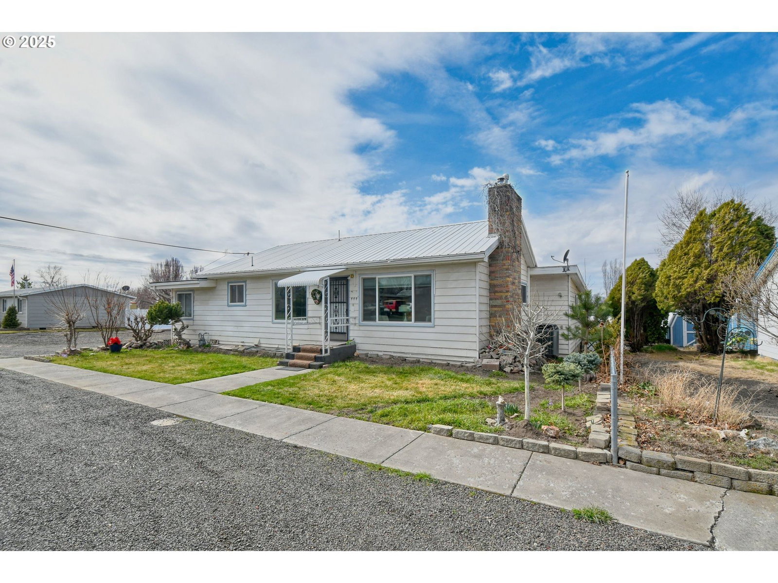 Listing photo 1 of 1