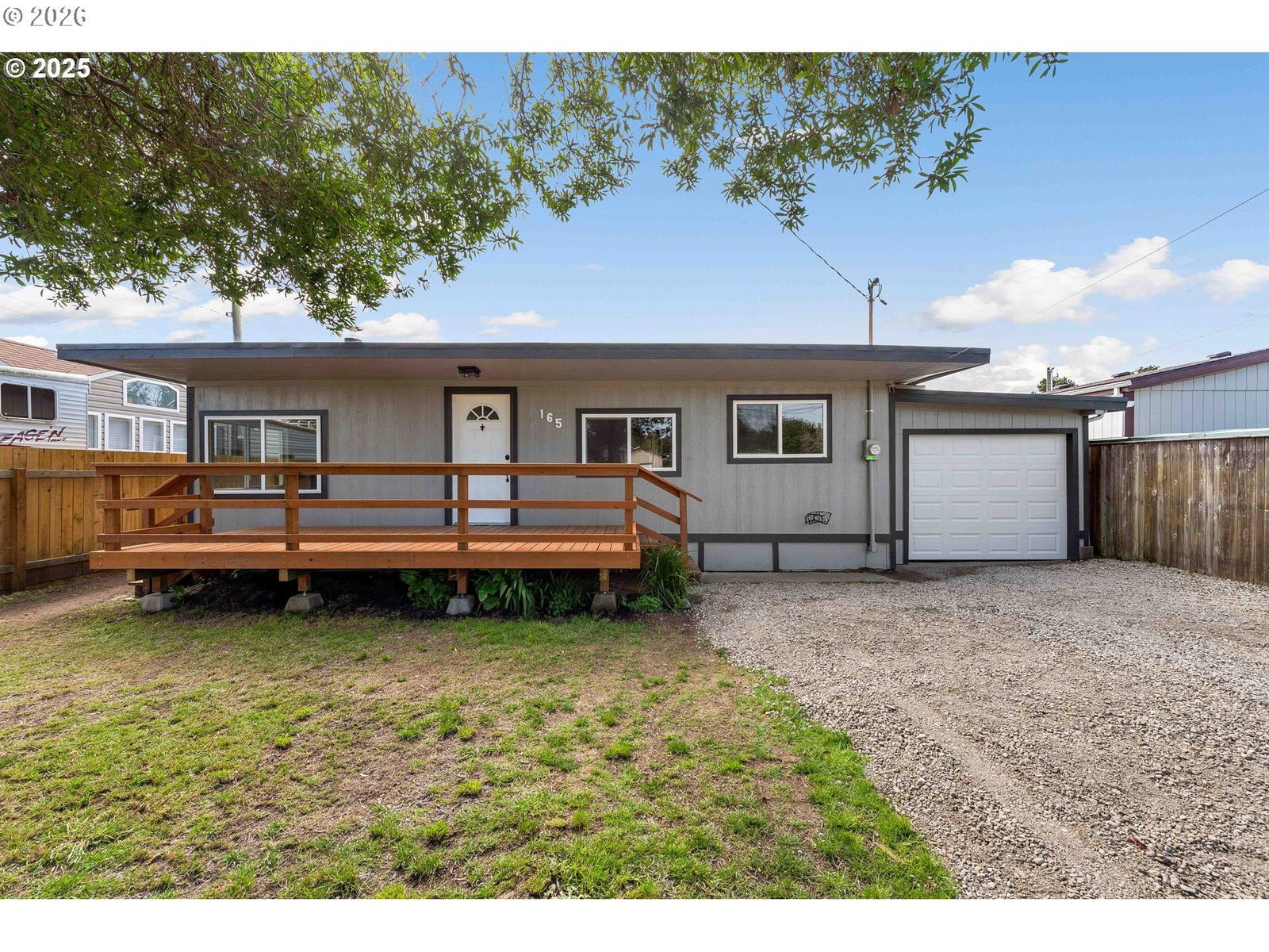 Listing photo 1 of 6