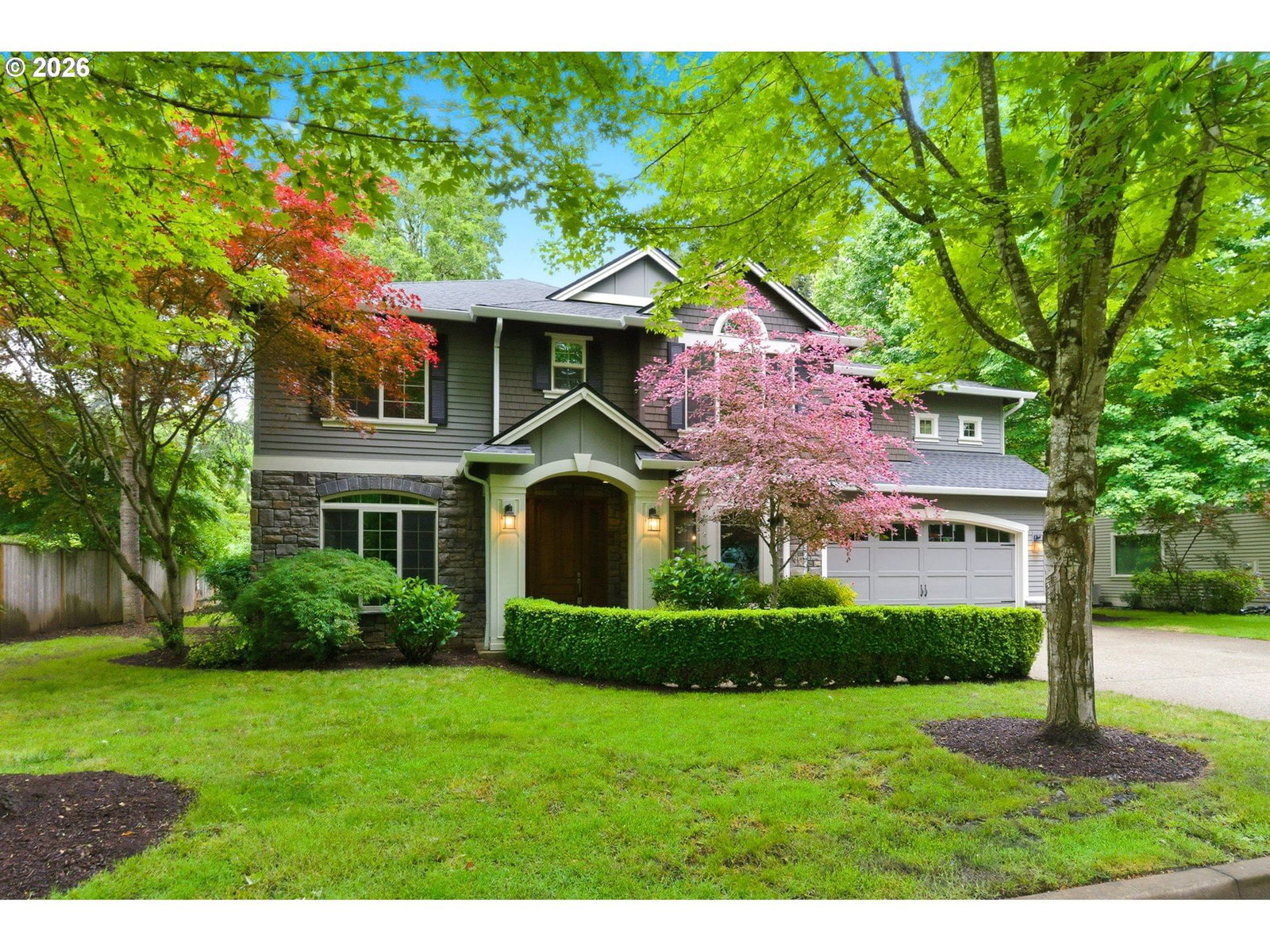 Listing photo 1 of 6