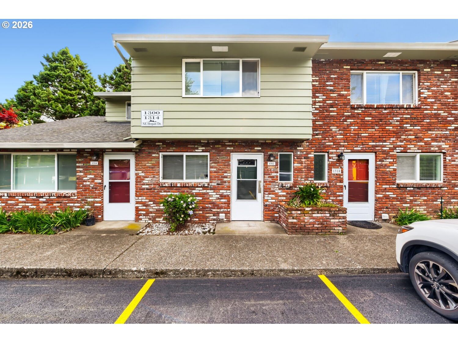 1312 NE HOGAN DR #164