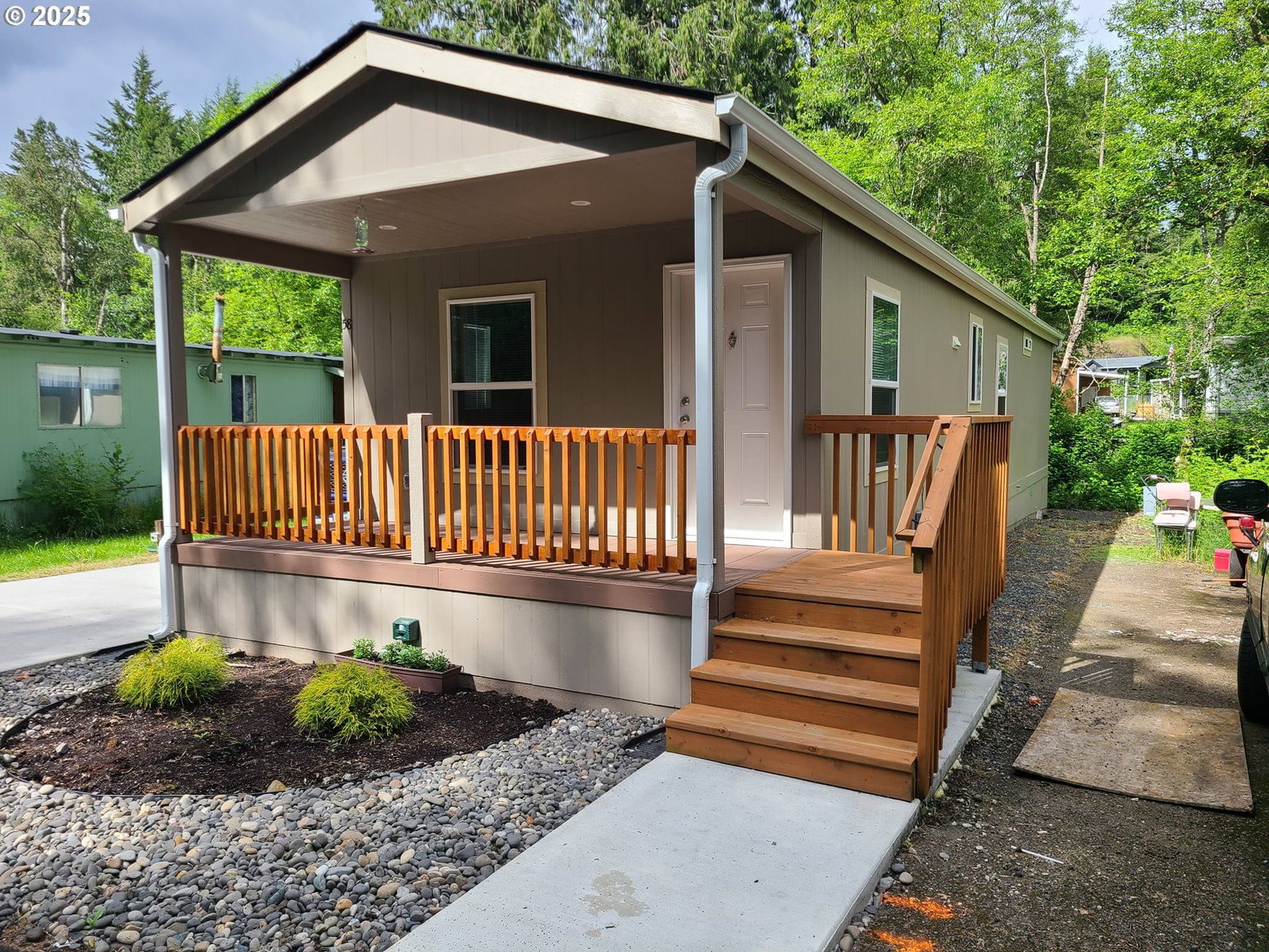 Listing photo 1 of 1