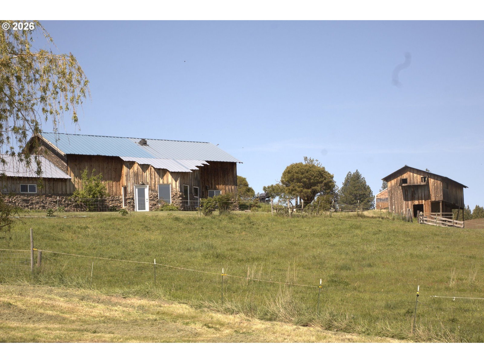 Listing photo 1 of 6