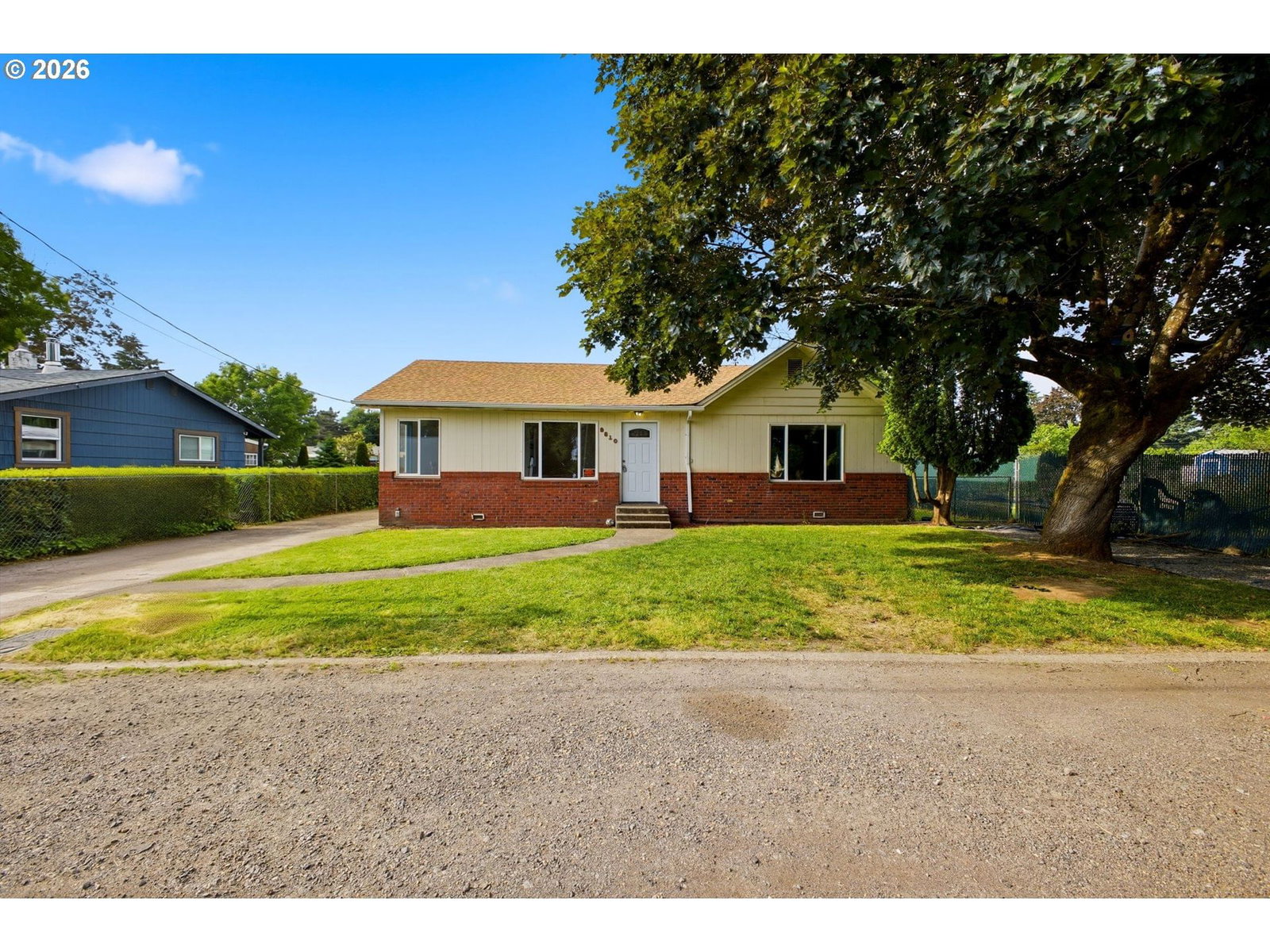 Listing photo 1 of 6