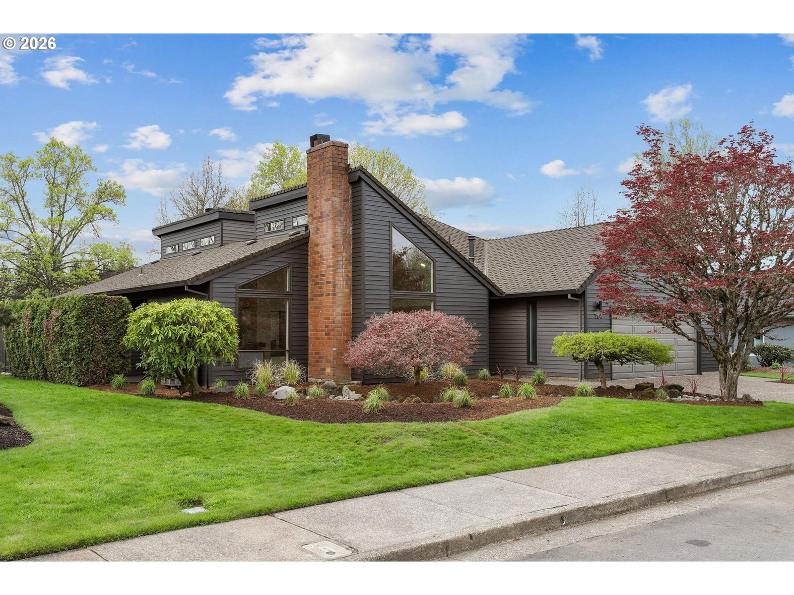 Primary listing photo, 7104 SW CHAPEL LN, Portland, OR, 97223