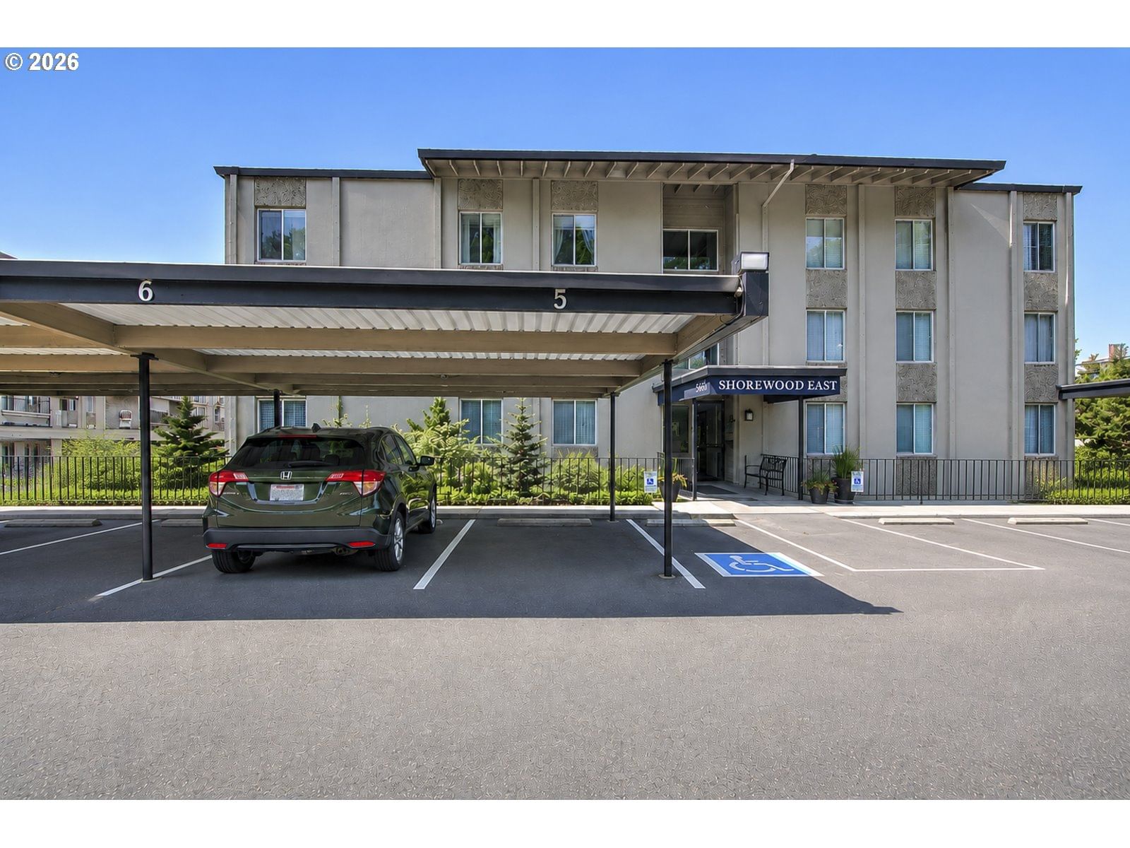 5565 E EVERGREEN BLVD #3402
