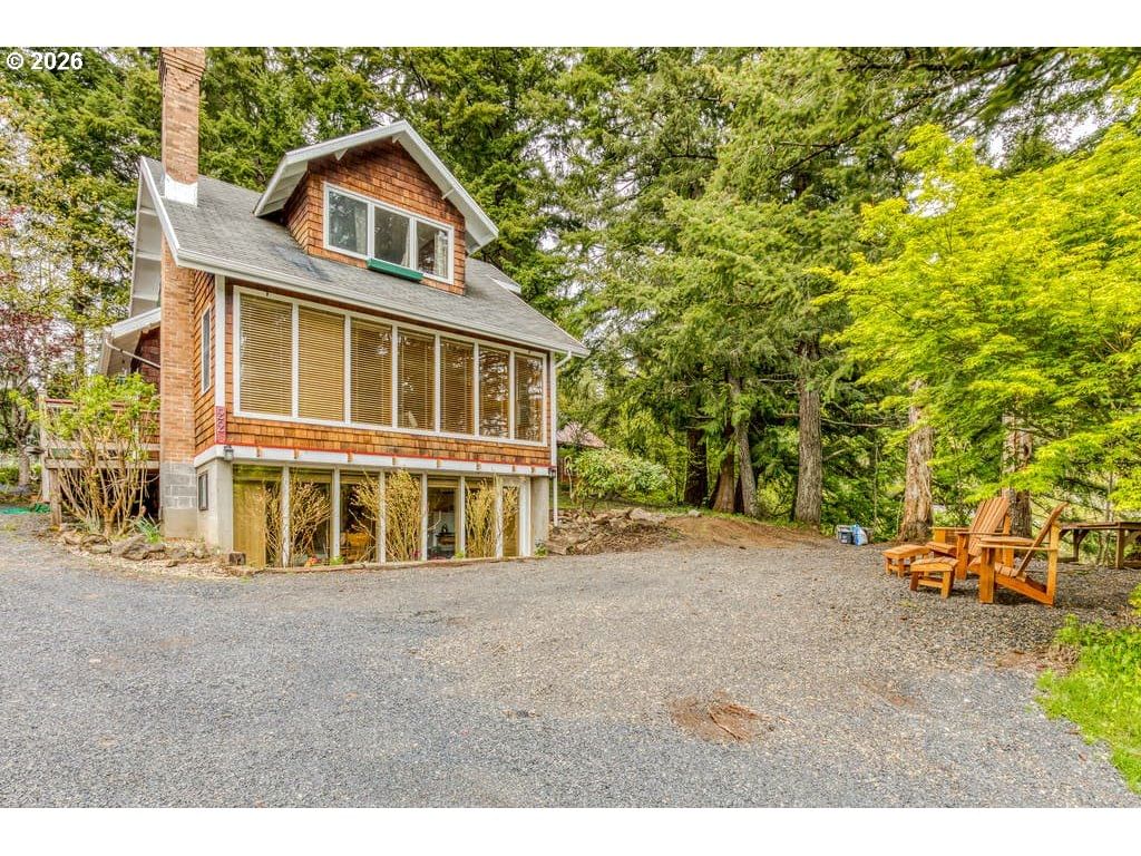 22 NW LUCAS ST, $700,000