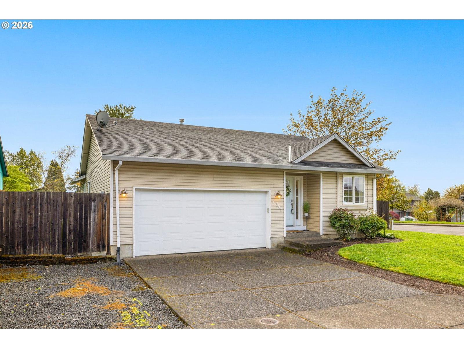 Primary listing photo, 1091 FALCON CREST DR, Dundee, OR, 97115